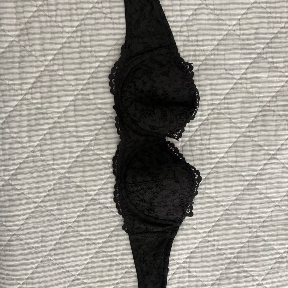 Like new Victoria's Secret Black Lace Bra